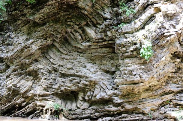 一离奇的形状关于岩浆变硬的为数百万关于年关于岩浆