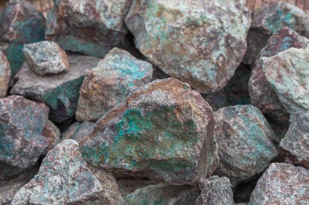 指已提到的人矿物一种类似石青的矿物颜料从亚利桑那州