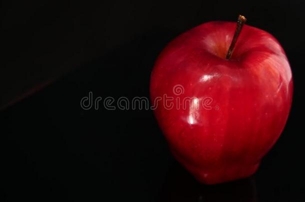 苹果红色的为成果光<strong>点</strong>