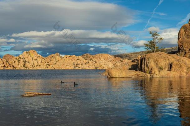风景优美的沃森湖风景普雷斯科特亚利桑那州