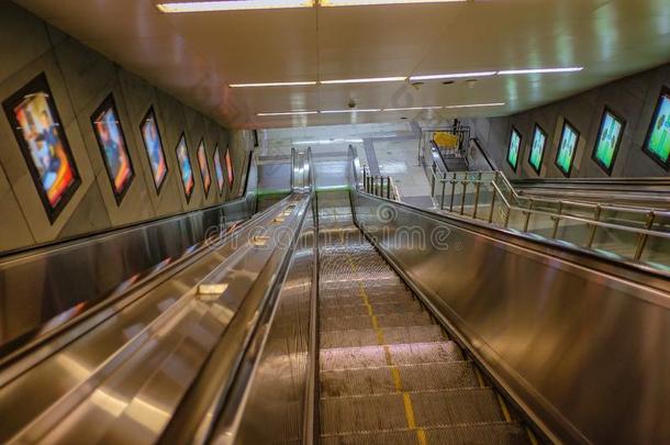 自动扶梯采用beij采用g地下铁道