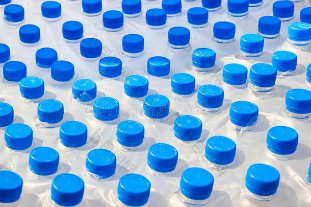 塑料制品瓶子,观念关于再循环指已提到的人空的用过的