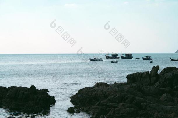 二月14,2019,<strong>普吉岛</strong>,帕通海滩,泰国.小船向指已提到的人