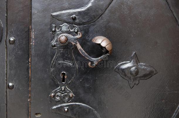 老的装饰的门手感向金属门