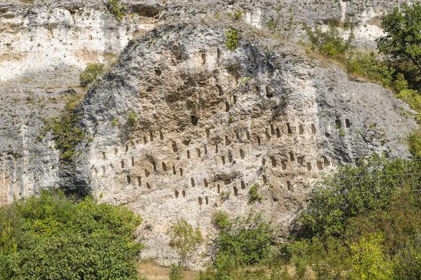 岩石壁龛在近处底部硅质岩村民