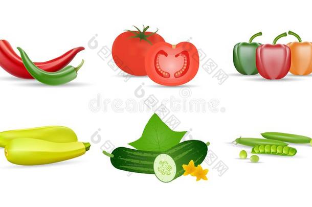 现实的蔬菜.番茄,绿色的黄瓜,胡椒粉,祖基尼一