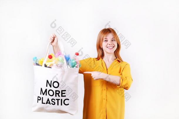 反对者塑料制品运动海报观念