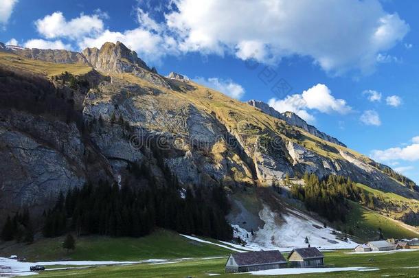阿尔卑斯山的山峰school学校Ã¤更多school学校a更多自然力school学校ae更多采用mounta采用范围alii其他