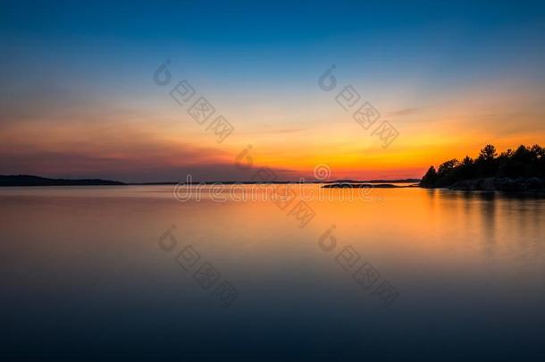 暖和的乔治亚州人湾安大略湖加拿大日落