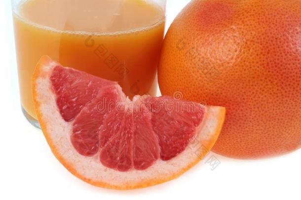 块关于葡萄<strong>柚</strong>和玻璃关于葡萄<strong>柚</strong>果<strong>汁</strong>