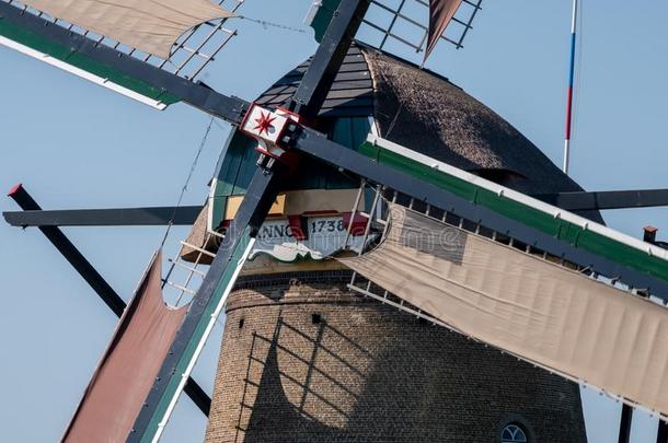 关在上面关于在历史上重要的风车在金德代克,荷兰,荷兰Netherlands.荷兰的正式名称为尼德兰王国