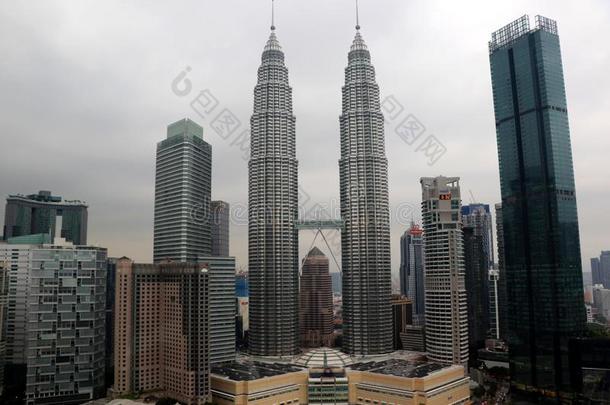 马来西亚石油公司总部所在地：马来西亚主要业务：炼油孪生儿之一塔-吉隆坡吉隆坡马来西亚AustralianScientificIn