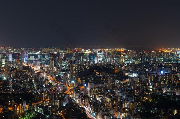 东京城市在黎明,黑色亮漆