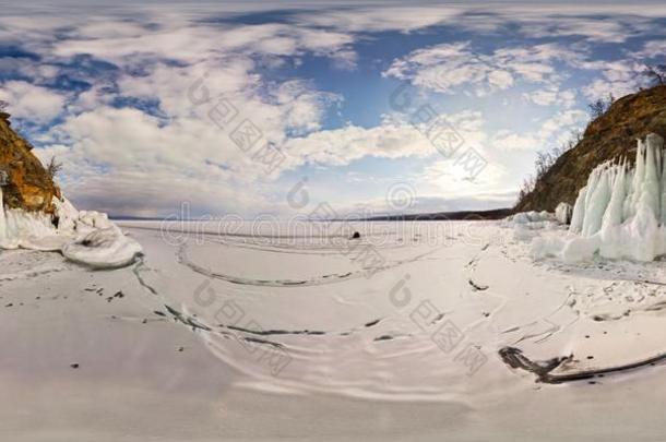 寒冷的岩石关于奥克洪岛是湖贝加尔湖.球形的360180VirtualReality虚拟现实