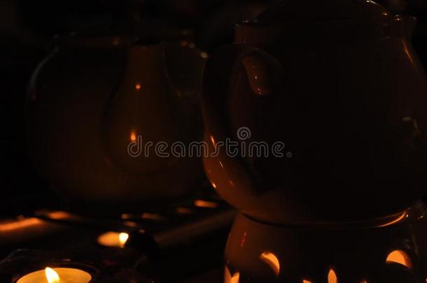 暖气装置茶水壶,茶水pot起立越过指已提到的人火.热的喝