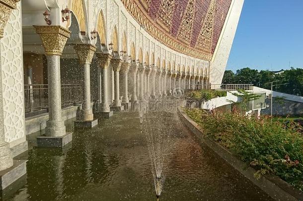 水人造喷泉采用假面舞会公路西苏门答腊风