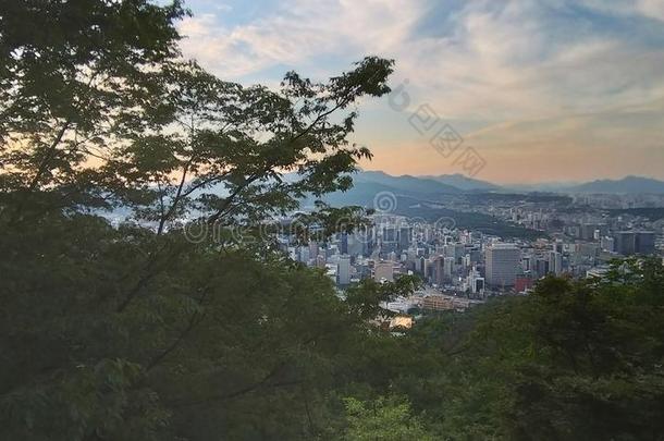 首尔全景画从指已提到的人南森塔