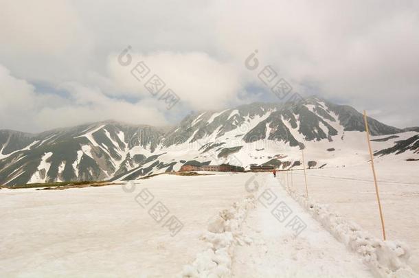 春季采用穆罗多高原.立山黑部alp采用e路.涂漆