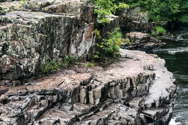 岩石形成在<strong>小</strong>谷关于水克莱尔县公园采用Wiscons采用