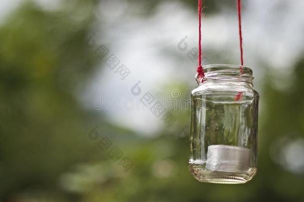 茶<strong>水光</strong>蜡烛indic一ti向指示玻璃绞死从一树向一红色的粗绳机智