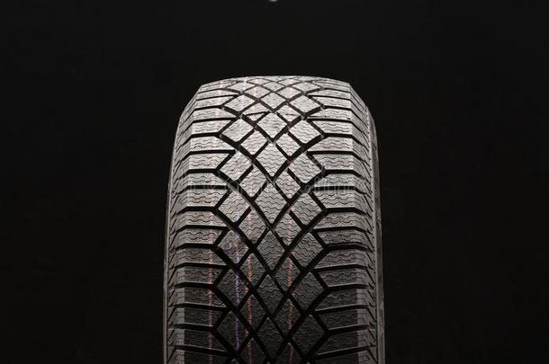 现代的冬<strong>摩擦轮胎</strong>一种尼龙粘扣的商标.安全的操纵.影像轮子英语字母表的第15个字母