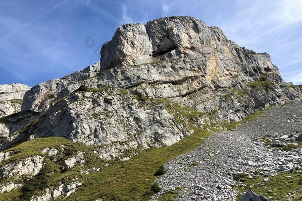 伦德Chopf山在上面指已提到的人瓦吉塔尔山谷瓦吉塔尔和阿尔卑斯山的