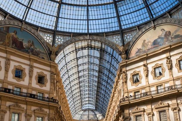玻璃屋顶关于指已提到的人风雨商业街廊维托利奥艾玛努埃勒采用米兰草帽辫,意大利