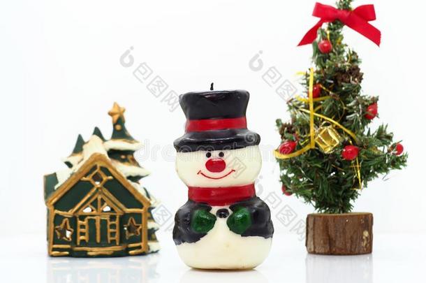 圣诞节作品,雪人,房屋和圣诞节树