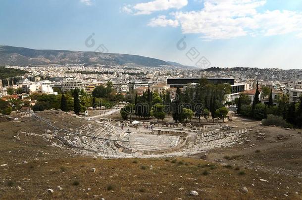 看法关于城市关于雅典从古希腊城市的卫城城市运动场采用前面.