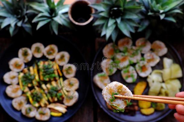 顶看法严格的素食主义者越南人吃室内的饭店,素食者英语字母表的第18个字母
