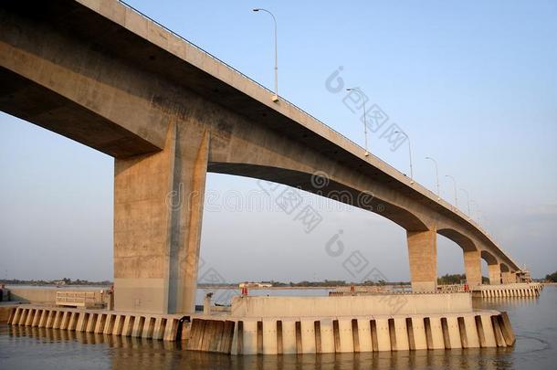 库尔纳,孟加拉共和国:指已提到的人可汗贾汉高的桥,也大家知道的同样地指已提到的人