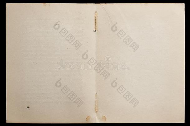 古老的书展开的展映织地粗糙的页