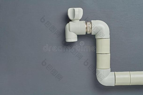 聚丙烯水管道和水龙头为暖气装置暖气片躺