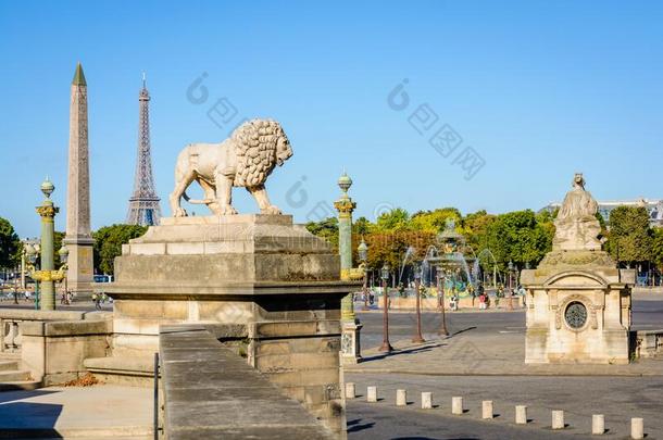 一大理石狮子雕像忽视指已提到的人协和式飞机正方形采用巴黎,英语字母表的第6个字母
