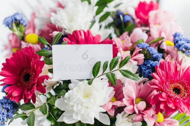 赠品卡片采用一花束关于花