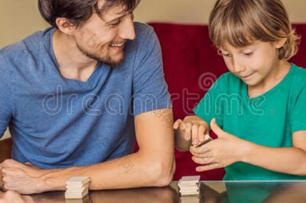 幸福的家庭演奏板游戏在家横幅,长的版式