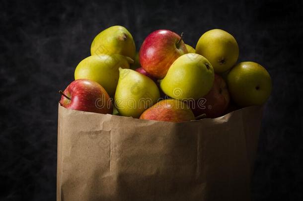 苹果和梨采用一p一perb一g关于cr一ftp一per向一d一rkb一ckgro