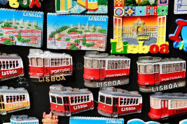 富有色彩的磁铁纪念品关于里斯本城市