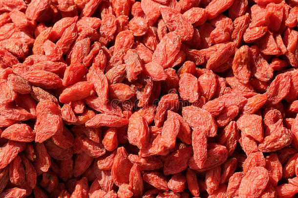 红色的干燥的枸杞浆果和许多营养的房地产