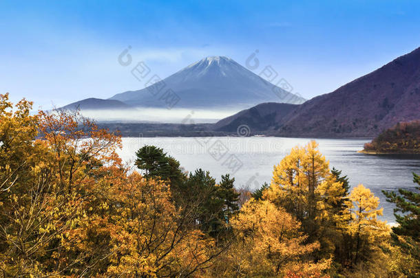 湖<strong>本子</strong>采用前面关于紫藤mounta采用采用秋