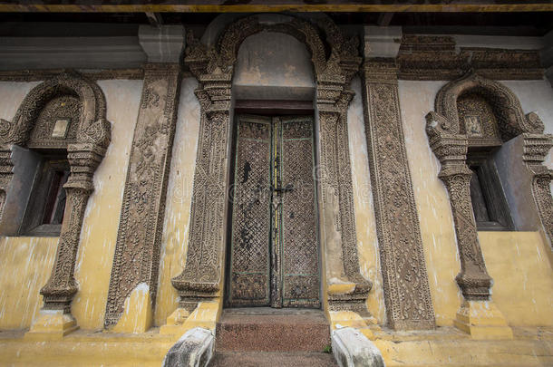 古代的庙采用泰国