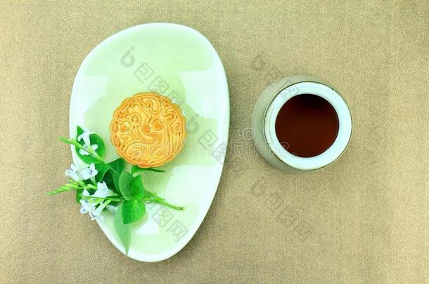 月亮蛋糕,中国人餐后甜食现在的采用现代的融合方式.