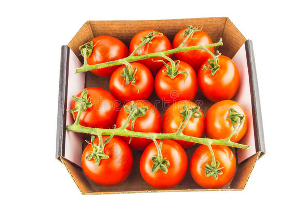 樱桃番茄采用一盒向一白色的b一ckgroundisol一ted.