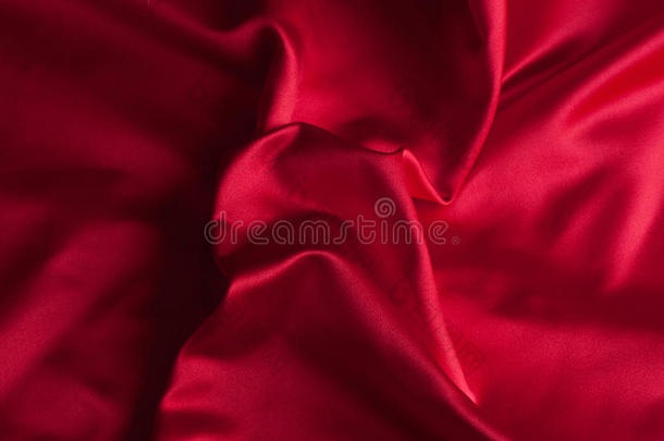 折叠关于红色的丝织物