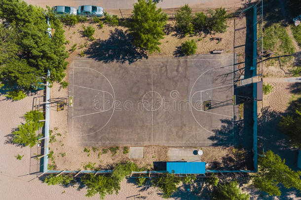 空气的看法篮球田向一天时间向指已提到的人海滩.在上面机智