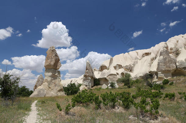 岩石形成采用剑山谷,卡帕多奇亚