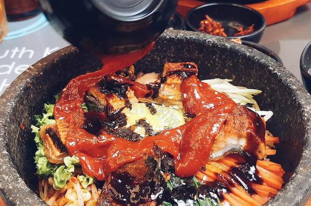 美味的鳝鱼韩式拌饭