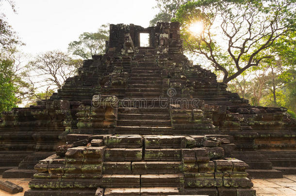 金字塔采用柬埔寨