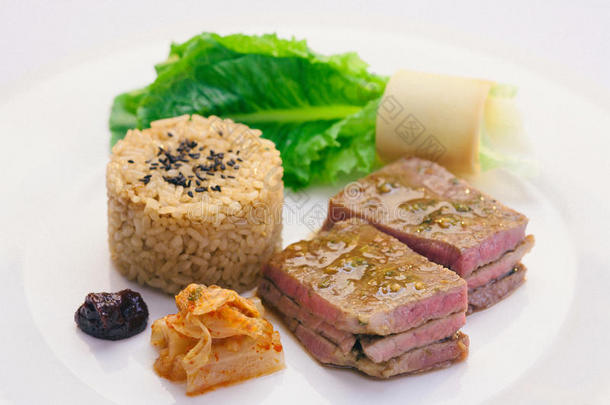朝鲜人牛肉烤的和稻