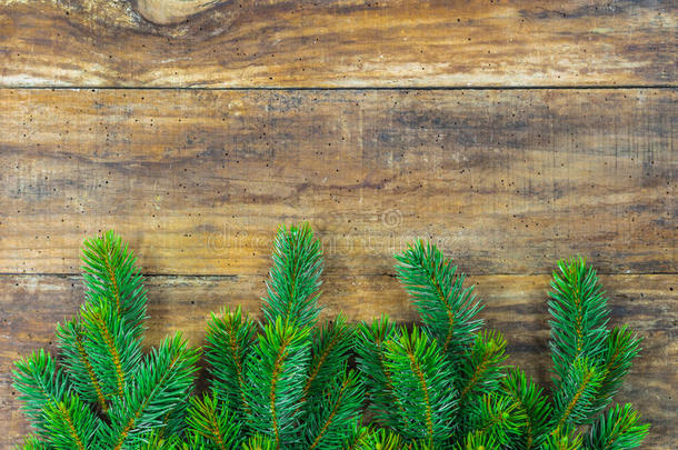 圣诞节背景和新鲜的绿色的冷杉树树枝装饰